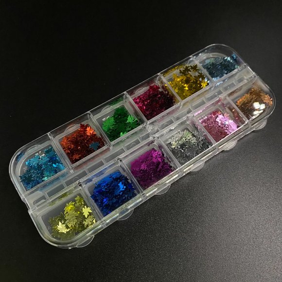 Maple Leaves Shape Nail Art Glitter Flakes 3D - Picture 1 of 7